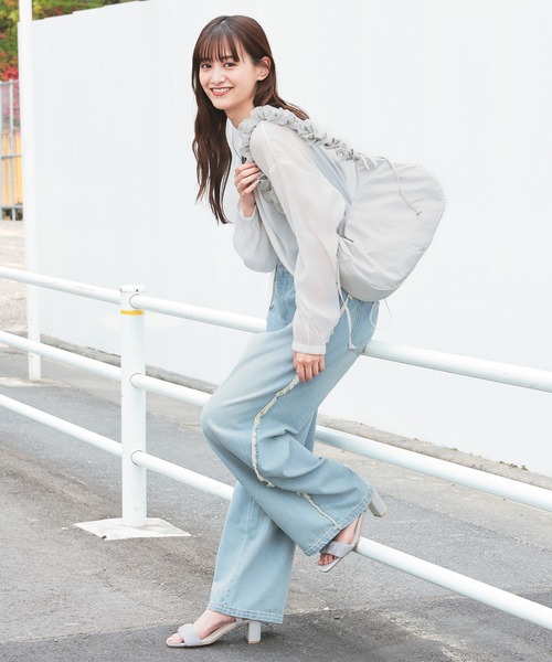 Honeys（ハニーズ）の「シアーギャザーショルダー（ショルダーバッグ・レディース・ピンク/ライトグレー/アイボリー/ブラック/サックスブルー系・FREE）」の12枚目の写真
