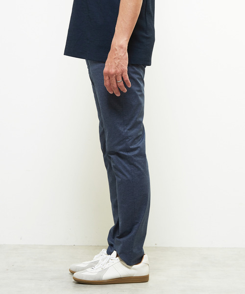 MEN'S MELROSE（メンズメルローズ）の「ドットジャージープリントツイル スリムテーパード5ポケットパンツ（その他パンツ・メンズ・ネイビー/チャコールグレー・3/4/5/2）」の4枚目の写真