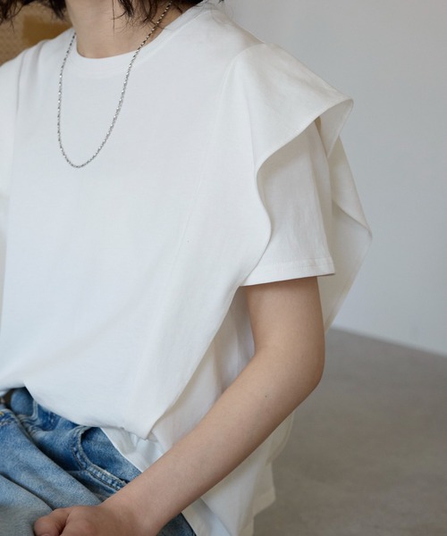 ラッフルフリルスリーブコンパクトTシャツ（Tシャツ/カットソー