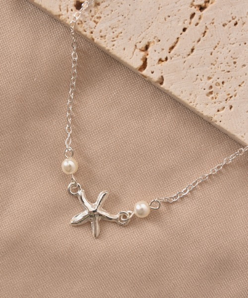 TONE SELECT GOODS（トーンセレクトグッズ）の「【float】ヒトデ×ミニパールビーズ デザイン シンプル アンクレット（アンクレット・レディース・ゴールド/シルバー・FREE）」の4枚目の写真
