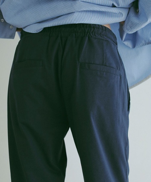 ETRE TOKYO(エトレトウキョウ)の「three dots パウダリーコットンジョガーパンツ(その他パンツ・レディース・オフホワイト/ネイビー/ベージュ・L/M)」の4枚目の写真