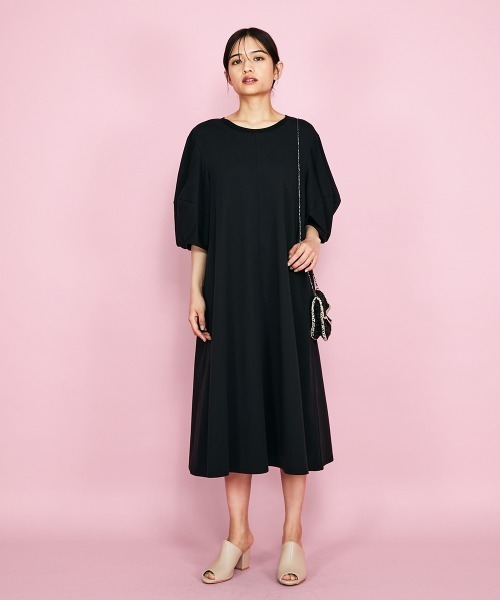 QUEENS COURT（クイーンズコート）の「ボリュームスリーブカットワンピース≪手洗い可能≫（ワンピース・レディース・ブラック/オフホワイト/パープル・M）」の17枚目の写真