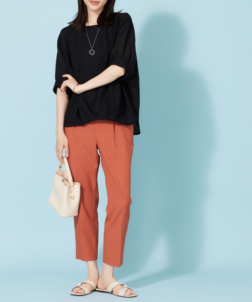 BELLUNA PLUS(ベルーナ)の「ネックレス付!異素材裾タックプルオーバー(Tシャツ/カットソー・レディース・ブラック/エメラルド/チャコール/カーキ・XL/2XL/M/L)」の11枚目の写真