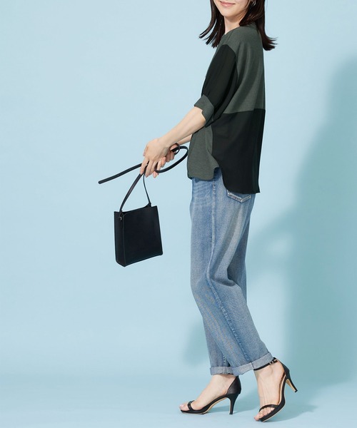 BELLUNA PLUS(ベルーナ)の「ネックレス付!異素材裾タックプルオーバー(Tシャツ/カットソー・レディース・ブラック/エメラルド/チャコール/カーキ・XL/2XL/M/L)」の17枚目の写真