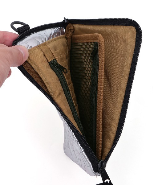 チチカカ（チチカカ）の「シャイニーキルティングスマホショルダーポーチ（ショルダーバッグ・レディース・ホワイト/シルバー/ゴールド・FREE）」の15枚目の写真