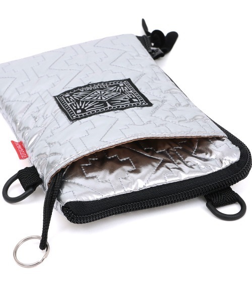 チチカカ（チチカカ）の「シャイニーキルティングスマホショルダーポーチ（ショルダーバッグ・レディース・ホワイト/シルバー/ゴールド・FREE）」の18枚目の写真