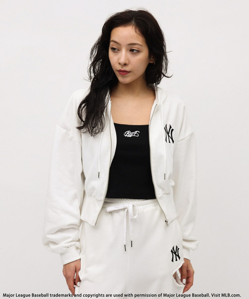 BACK TO THE FIELD(バック トゥー ザ フィールド)の「【MLB】刺しゅうロゴショートZIPパーカー(パーカー・レディース・ブラック/ホワイト/ブルー/グレー/ピンク・FREE)」の18枚目の写真