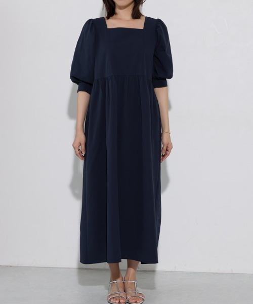 Pierrot(ピエロ)の「リップルパフスリーブワンピース(ワンピース・レディース・ブラック/ネイビー・PM/M/L)」の20枚目の写真