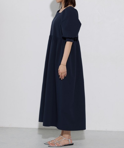Pierrot(ピエロ)の「リップルパフスリーブワンピース(ワンピース・レディース・ブラック/ネイビー・PM/M/L)」の21枚目の写真