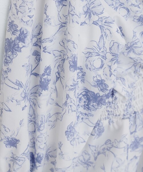 natural couture（ナチュラルクチュール）の「【WEB限定】淡彩フラワーVネックペプラムブラウス（シャツ/ブラウス・レディース・ブラック系その他/グリーン/サックスブルー・FREE）」の15枚目の写真