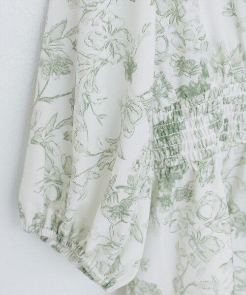 natural couture（ナチュラルクチュール）の「【WEB限定】淡彩フラワーVネックペプラムブラウス（シャツ/ブラウス・レディース・ブラック系その他/グリーン/サックスブルー・FREE）」の20枚目の写真