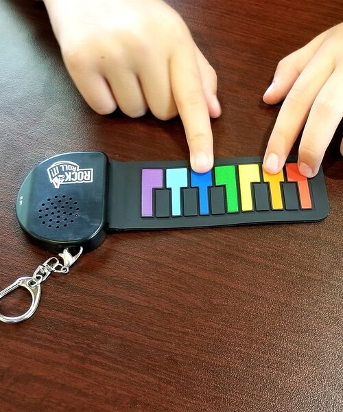 bpr BEAMS(ビーピーアール ビームス )の「MUKIKIM / Rock And Roll It Micro Rainbow Piano(おもちゃ・レディース・その他・ONE SIZE)」の5枚目の写真