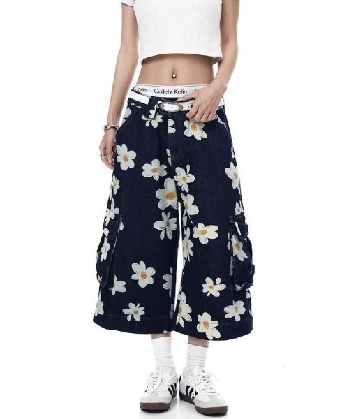 FreeZone(フリーゾーン)の「デイジープリント ワイドカーゴショーツ(デニムパンツ・メンズ・ダークブルー・S/M/L)」の18枚目の写真