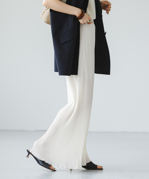 Noble（ノーブル）の「ファジーシフォンランダムプリーツパンツ（その他パンツ・レディース・ホワイト系その他・FREE）」の8枚目の写真