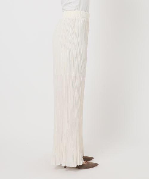 Noble（ノーブル）の「ファジーシフォンランダムプリーツパンツ（その他パンツ・レディース・ホワイト系その他・FREE）」の16枚目の写真