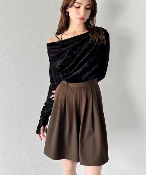 mily bilet(ミウィビレット)の「【mily bilet】一歩先のオシャレにアップデート!シアーベロアワンオフショルドレーププルオーバー(サムホール付き)(Tシャツ/カットソー・レディース・グレー/ピンクベージュ/ブラウン/ブラック・LARGE/X-LARGE/SMALL/MEDIUM)」の16枚目の写真