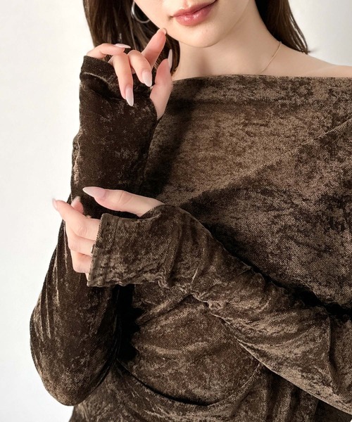 mily bilet(ミウィビレット)の「【mily bilet】一歩先のオシャレにアップデート!シアーベロアワンオフショルドレーププルオーバー(サムホール付き)(Tシャツ/カットソー・レディース・グレー/ピンクベージュ/ブラウン/ブラック・LARGE/X-LARGE/SMALL/MEDIUM)」の12枚目の写真
