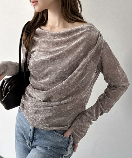 mily bilet(ミウィビレット)の「【mily bilet】一歩先のオシャレにアップデート!シアーベロアワンオフショルドレーププルオーバー(サムホール付き)(Tシャツ/カットソー・レディース・グレー/ピンクベージュ/ブラウン/ブラック・LARGE/X-LARGE/SMALL/MEDIUM)」の5枚目の写真