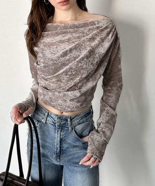 mily bilet(ミウィビレット)の「【mily bilet】一歩先のオシャレにアップデート!シアーベロアワンオフショルドレーププルオーバー(サムホール付き)(Tシャツ/カットソー・レディース・グレー/ピンクベージュ/ブラウン/ブラック・LARGE/X-LARGE/SMALL/MEDIUM)」の7枚目の写真