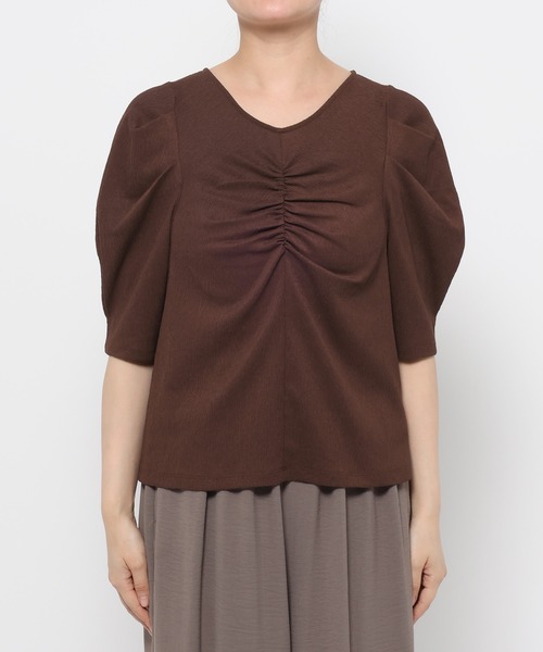 mysty woman(ミスティウーマン)の「フロントギャザーカットSS 581409(Tシャツ/カットソー・レディース・ブラウン/ブラック/アイボリー・FREE)」の9枚目の写真