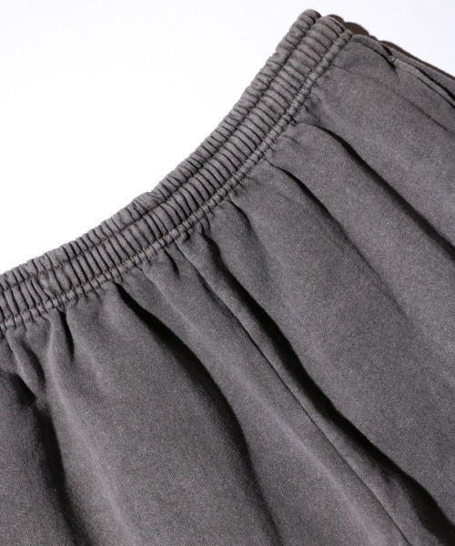 2AM(ツーエイエム)の「JERZEES / ジャージーズ UNISEX PIGMENT DYE SWEAT SHORTS ピグメントダイ(その他パンツ・メンズ・ブラック/グリーン/レッド/グレー・MEDIUM/LARGE)」の9枚目の写真