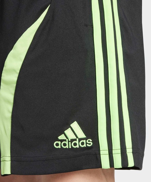 adidas（アディダス）の「チームガイスト アディカラー ショーツ / ハーフパンツ / アディダスオリジナルス adidas Originals（その他パンツ・メンズ・グリーン/ブラック・3XL/SMALL/X-LARGE/X-SMALL/XX-LARGE/MEDIUM/LARGE）」の4枚目の写真