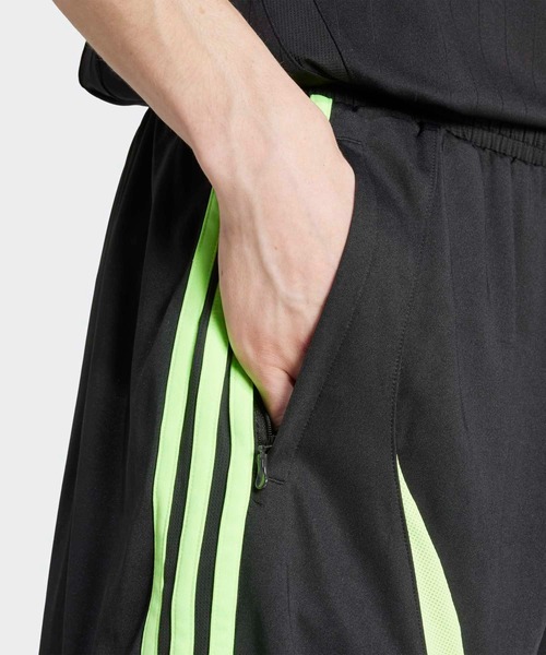 adidas（アディダス）の「チームガイスト アディカラー ショーツ / ハーフパンツ / アディダスオリジナルス adidas Originals（その他パンツ・メンズ・グリーン/ブラック・3XL/SMALL/X-LARGE/X-SMALL/XX-LARGE/MEDIUM/LARGE）」の5枚目の写真