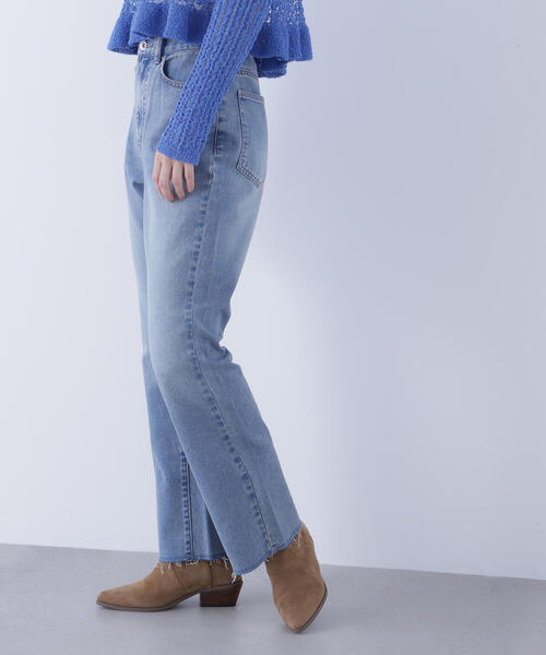 NATURAL BEAUTY BASIC（ナチュラルビューティーベーシック）の「◇ハイライズフレアデニムパンツ（デニムパンツ・レディース・ブラック/ブルー・X-SMALL/SMALL/MEDIUM）」の22枚目の写真