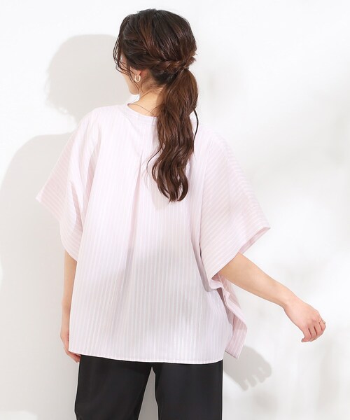DRESKIP（ドレスキップ）の「きれいめカジュアルに ラメストライプ ポンチョ風シャツ（シャツ/ブラウス・レディース・ネイビー系2/ピンク系3/ベージュ系2・00）」の9枚目の写真
