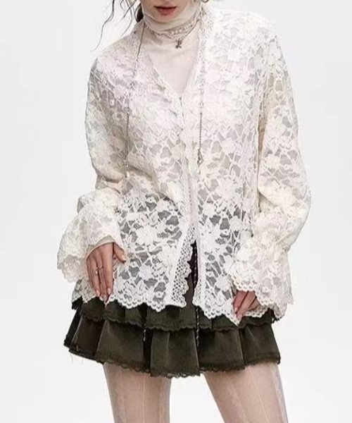 AsRiRe(アスリレイ)の「ジャカード織り × 透かしディテールシャツ(シャツ/ブラウス・レディース・アイボリー・M)」の4枚目の写真