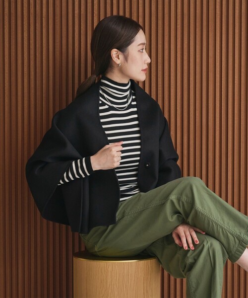 UNITED ARROWS（ユナイテッドアローズ）の「バイカラー リバー ストール（その他アウター・レディース・オフホワイト/ネイビー・FREE）」の16枚目の写真