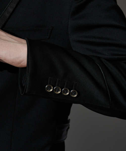 5351 POUR LES HOMMES（ゴーサンゴーイチプールオム）の「【セットアップ 対応/Director's Line】ピークドラペル ミリタリー ジャケット（テーラードジャケット・メンズ・ブラック・44/46/48/50）」の10枚目の写真