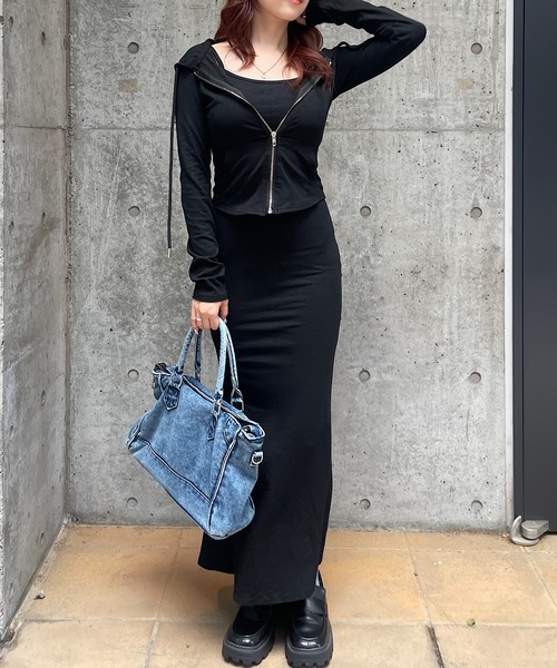 ROGER AND RAW(ロジャーアンドロウ)の「【セットアップ/2点セット】キャミロングワンピース&ジップパーカーセット(ワンピース・レディース・ブラック/グレー・FREE)」の13枚目の写真