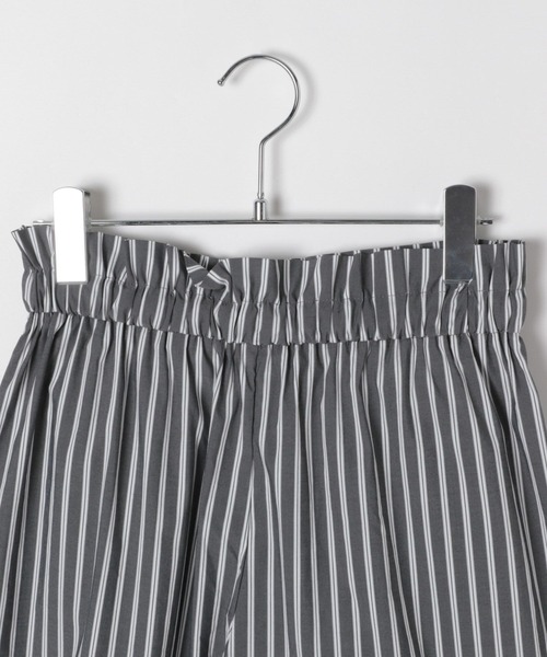 BAYFLOW（ベイフロー）の「ストライプリラックスパンツ（その他パンツ・レディース・チャコール/ホワイト・FREE）」の5枚目の写真