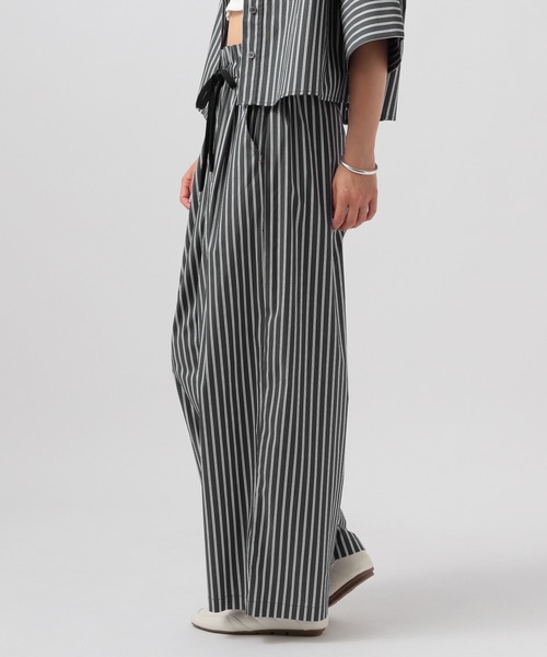 BAYFLOW（ベイフロー）の「ストライプリラックスパンツ（その他パンツ・レディース・チャコール/ホワイト・FREE）」の12枚目の写真