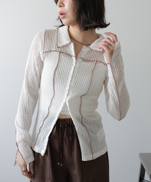 Bab(バブ)の「ウェーブメロウホックシャツトップス(シャツ/ブラウス・レディース・ブラウン/チャコールグレー/アイボリー・FREE)」の2枚目の写真