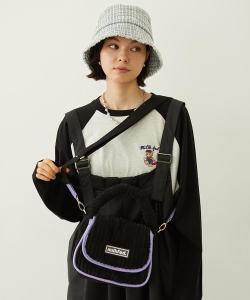 MILKFED.（ミルクフェド）の「CORDUROY PIPING BAG（ショルダーバッグ・レディース・ブラック/レッド/パープル・ONE SIZE）」の11枚目の写真