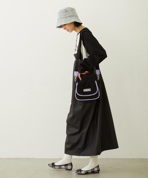 MILKFED.（ミルクフェド）の「CORDUROY PIPING BAG（ショルダーバッグ・レディース・ブラック/レッド/パープル・ONE SIZE）」の13枚目の写真