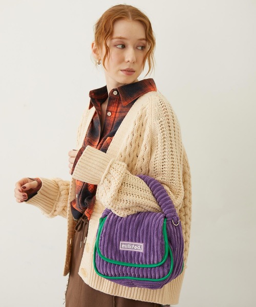MILKFED.（ミルクフェド）の「CORDUROY PIPING BAG（ショルダーバッグ・レディース・ブラック/レッド/パープル・ONE SIZE）」の6枚目の写真