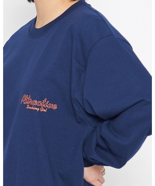 MODISH GAZE(モディシュガゼ)の「【MODISH GAZE】6.0オンス スモーキングガール 線画イラストロンT 長袖(Tシャツ/カットソー・メンズ・ホワイト/グレー系1/ネイビー/ブルー系1/ブラック/グレー系2/アッシュグレー/ダークグリーン/ブルー系2・SMALL/MEDIUM/LARGE/X-LARGE)」の14枚目の写真