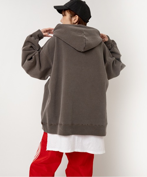 RNA（アールエヌエー）の「M2491 ＹＥＡＨピグメントフーディー（パーカー・レディース・ネイビー/ブラウン/ピンク・MEDIUM）」の7枚目の写真