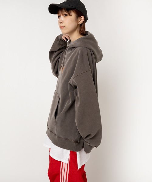 RNA（アールエヌエー）の「M2491 ＹＥＡＨピグメントフーディー（パーカー・レディース・ネイビー/ブラウン/ピンク・MEDIUM）」の5枚目の写真