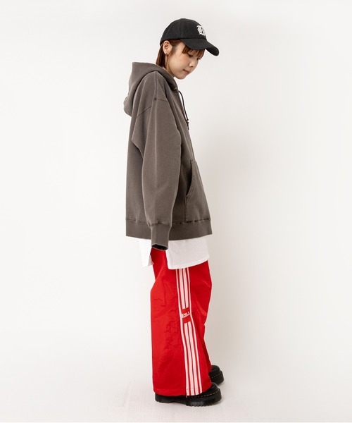 RNA（アールエヌエー）の「M2491 ＹＥＡＨピグメントフーディー（パーカー・レディース・ネイビー/ブラウン/ピンク・MEDIUM）」の16枚目の写真