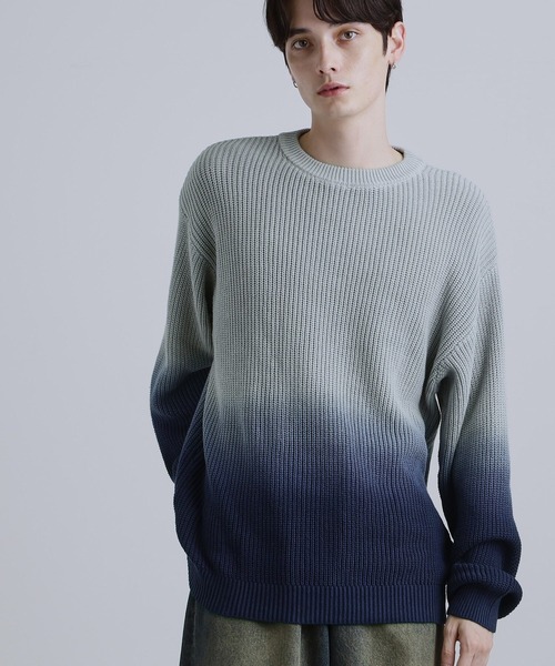 tk.TAKEO KIKUCHI（ティーケータケオキクチ）の「コットン畔編みグラデーションニット（ニット/セーター・メンズ・ライトグレー/オフホワイト/チャコールグレー・02/03/04）」の3枚目の写真