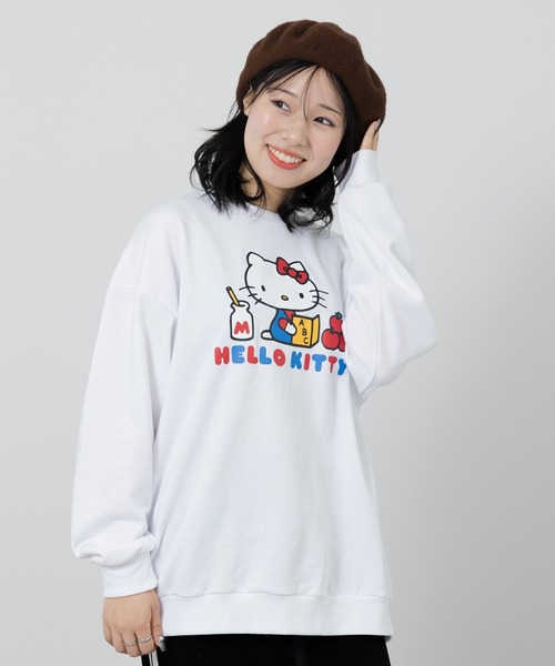 sanrio(サンリオ)の「〈サンリオ〉ハローキティ/裏毛トレーナー(スウェット・レディース・ブラック/ホワイト・LARGE/MEDIUM)」の5枚目の写真