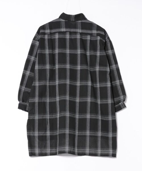 i-dare（アイディア）の「【i-dare】チェック柄 オーバーサイズ シャツ（シャツ/ブラウス・レディース・ブラック/ホワイト・SMALL/MEDIUM/LARGE/X-LARGE）」の3枚目の写真