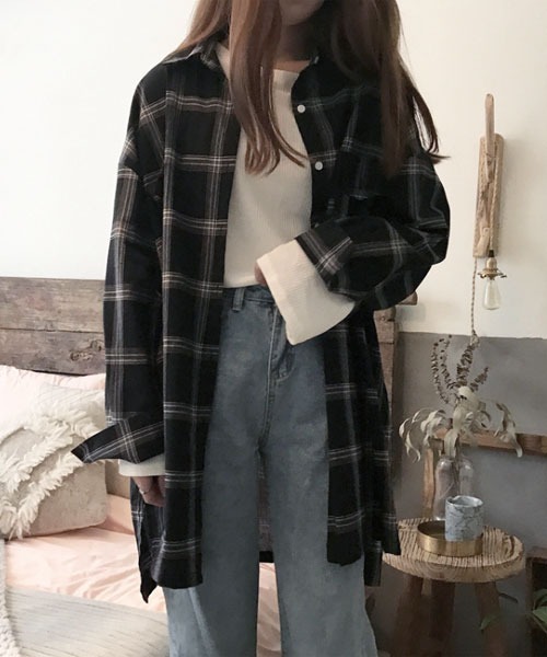 i-dare（アイディア）の「【i-dare】チェック柄 オーバーサイズ シャツ（シャツ/ブラウス・レディース・ブラック/ホワイト・SMALL/MEDIUM/LARGE/X-LARGE）」の4枚目の写真