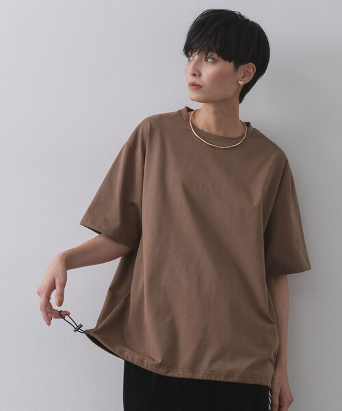 OPAQUE.CLIP(オペークドットクリップ)の「裾ドロストTシャツ【洗濯機洗い可】(Tシャツ/カットソー・レディース・ホワイト/ブラック/ダークブラウン・40/38)」の3枚目の写真