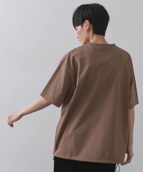 OPAQUE.CLIP(オペークドットクリップ)の「裾ドロストTシャツ【洗濯機洗い可】(Tシャツ/カットソー・レディース・ホワイト/ブラック/ダークブラウン・40/38)」の18枚目の写真