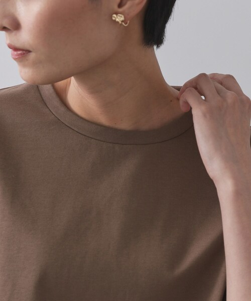OPAQUE.CLIP(オペークドットクリップ)の「裾ドロストTシャツ【洗濯機洗い可】(Tシャツ/カットソー・レディース・ホワイト/ブラック/ダークブラウン・40/38)」の19枚目の写真